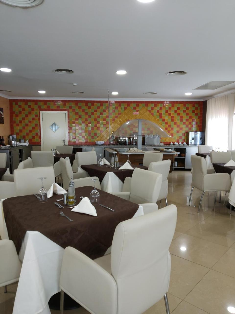 Malaika Hotel Bissau Esterno foto
