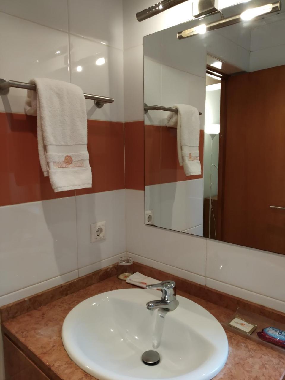 Malaika Hotel Bissau Esterno foto